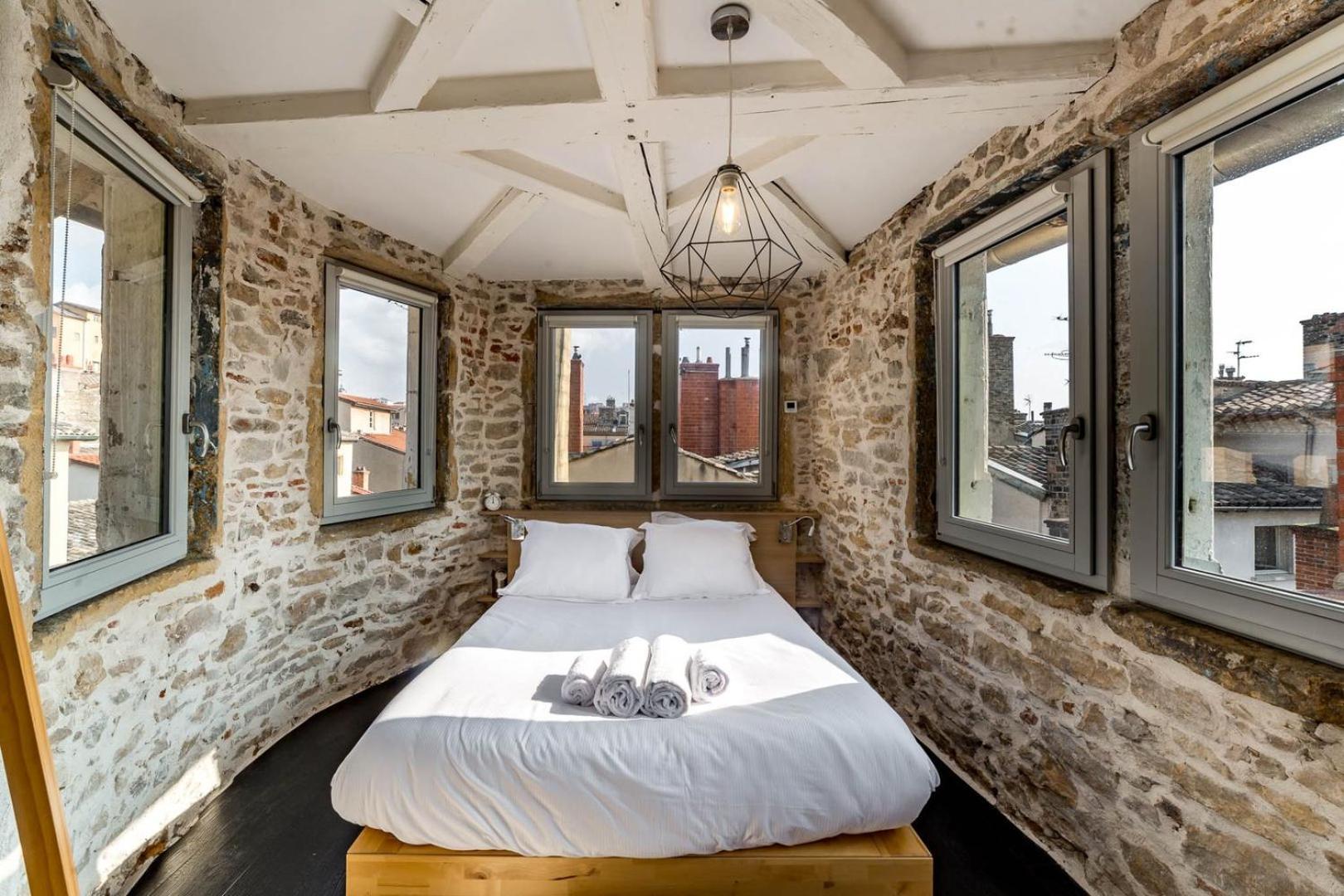 Sky'Room - Jacuzzi & Vue - Vieux Lyon Luaran gambar
