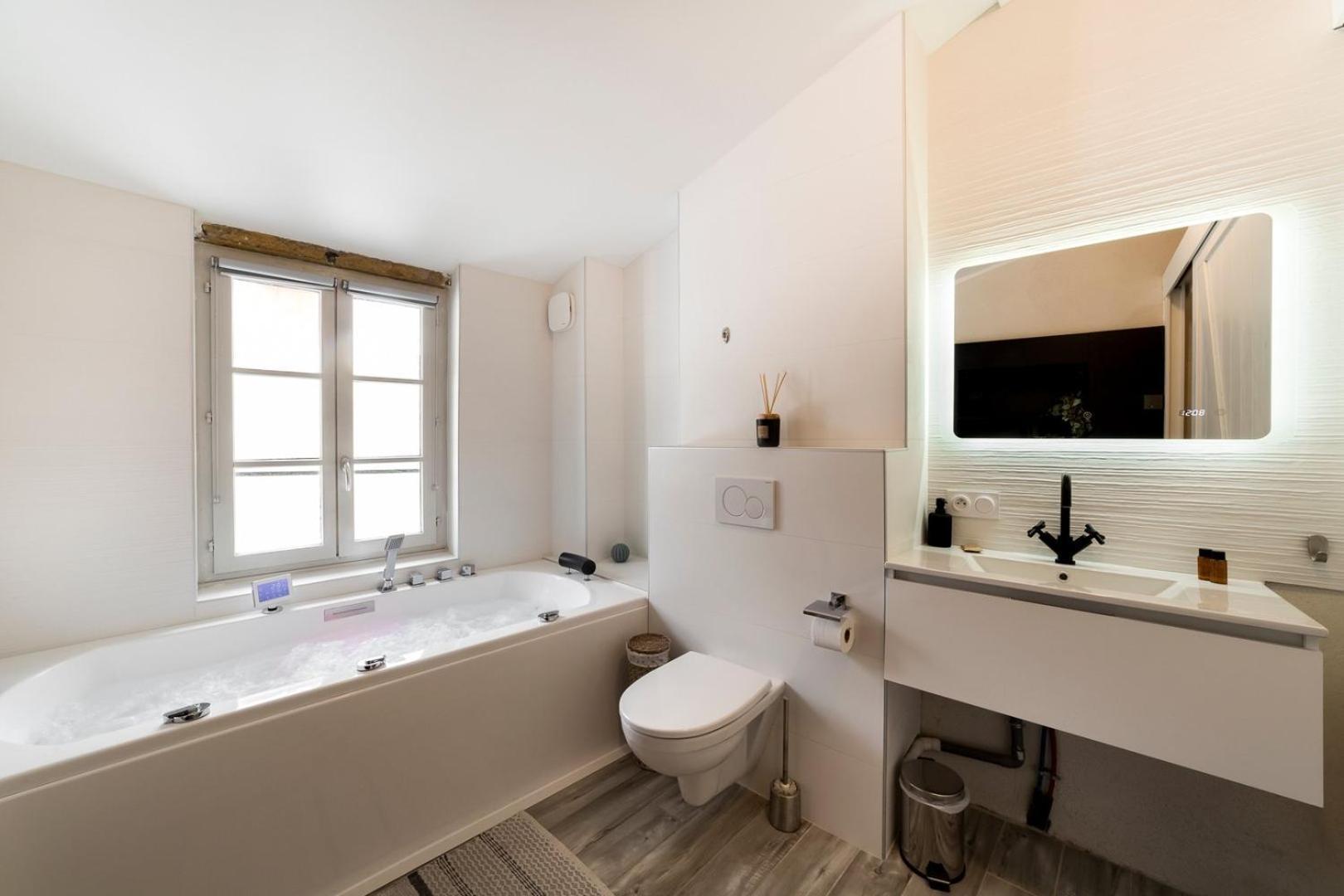 Sky'Room - Jacuzzi & Vue - Vieux Lyon Luaran gambar