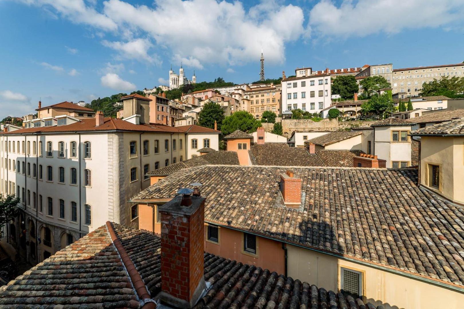 Sky'Room - Jacuzzi & Vue - Vieux Lyon Luaran gambar